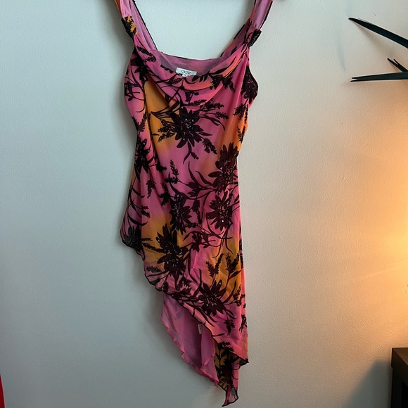 Cache Beaded Top - Picture 3 of 9